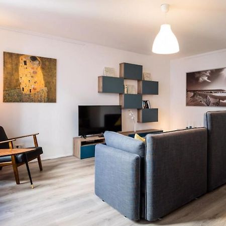Homefy Oldtown Apartment - 6 People - 2 Bath - Balcony - Top Location Дюссельдорф Экстерьер фото