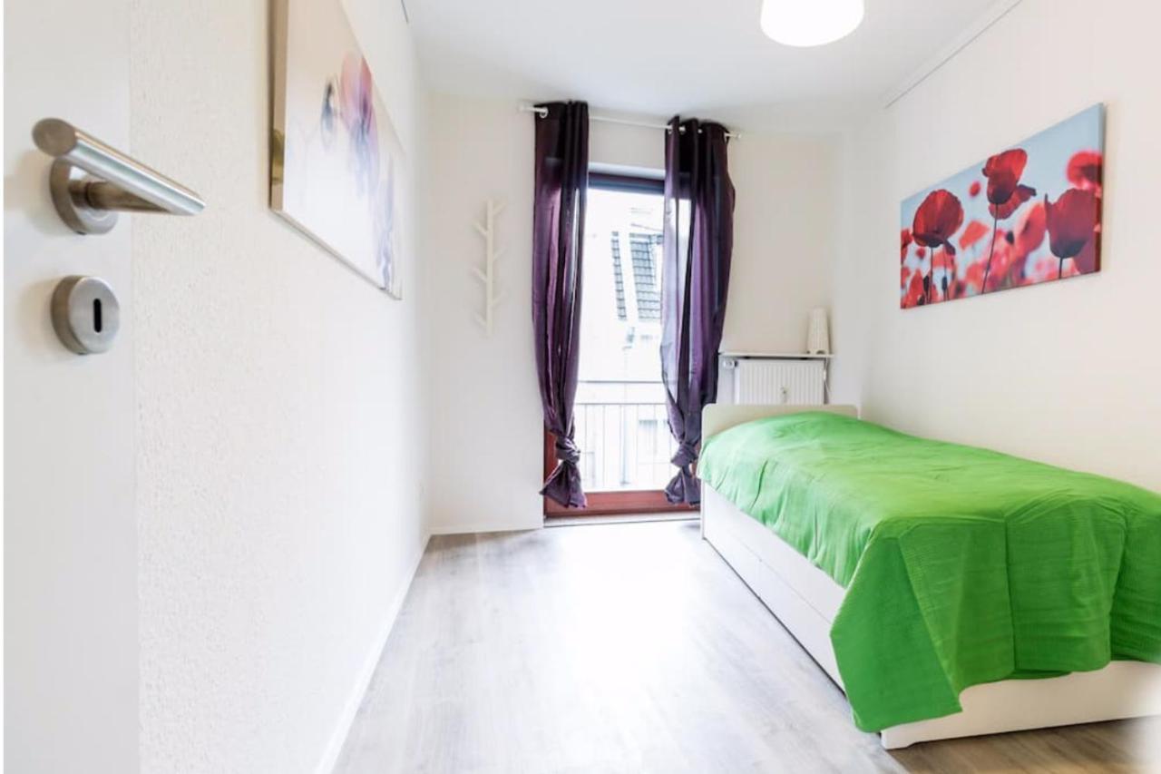 Homefy Oldtown Apartment - 6 People - 2 Bath - Balcony - Top Location Дюссельдорф Экстерьер фото