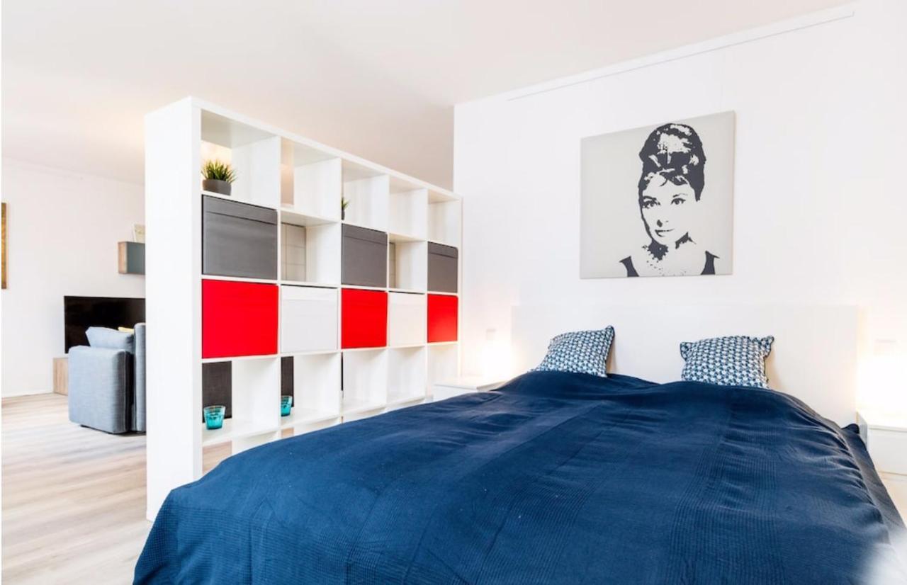 Homefy Oldtown Apartment - 6 People - 2 Bath - Balcony - Top Location Дюссельдорф Экстерьер фото