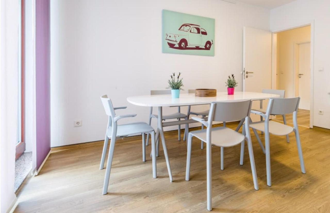 Homefy Oldtown Apartment - 6 People - 2 Bath - Balcony - Top Location Дюссельдорф Экстерьер фото