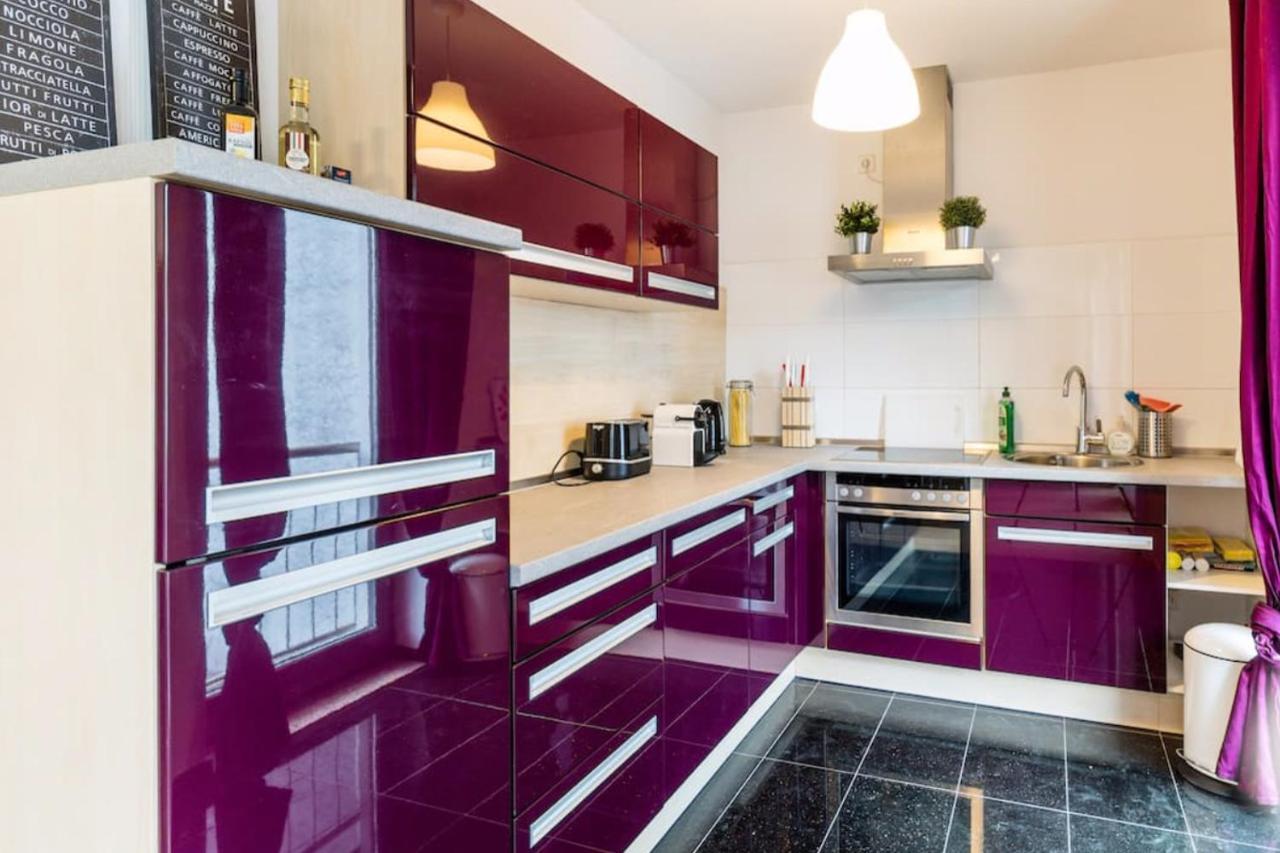 Homefy Oldtown Apartment - 6 People - 2 Bath - Balcony - Top Location Дюссельдорф Экстерьер фото